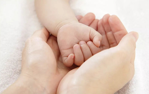 试管婴儿和正常受孕的智商是一样的吗？