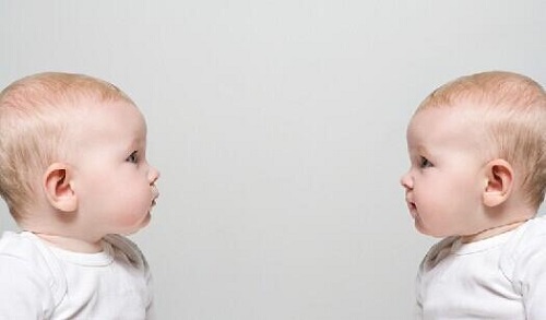 试管婴儿和正常受孕的智商是一样的吗？